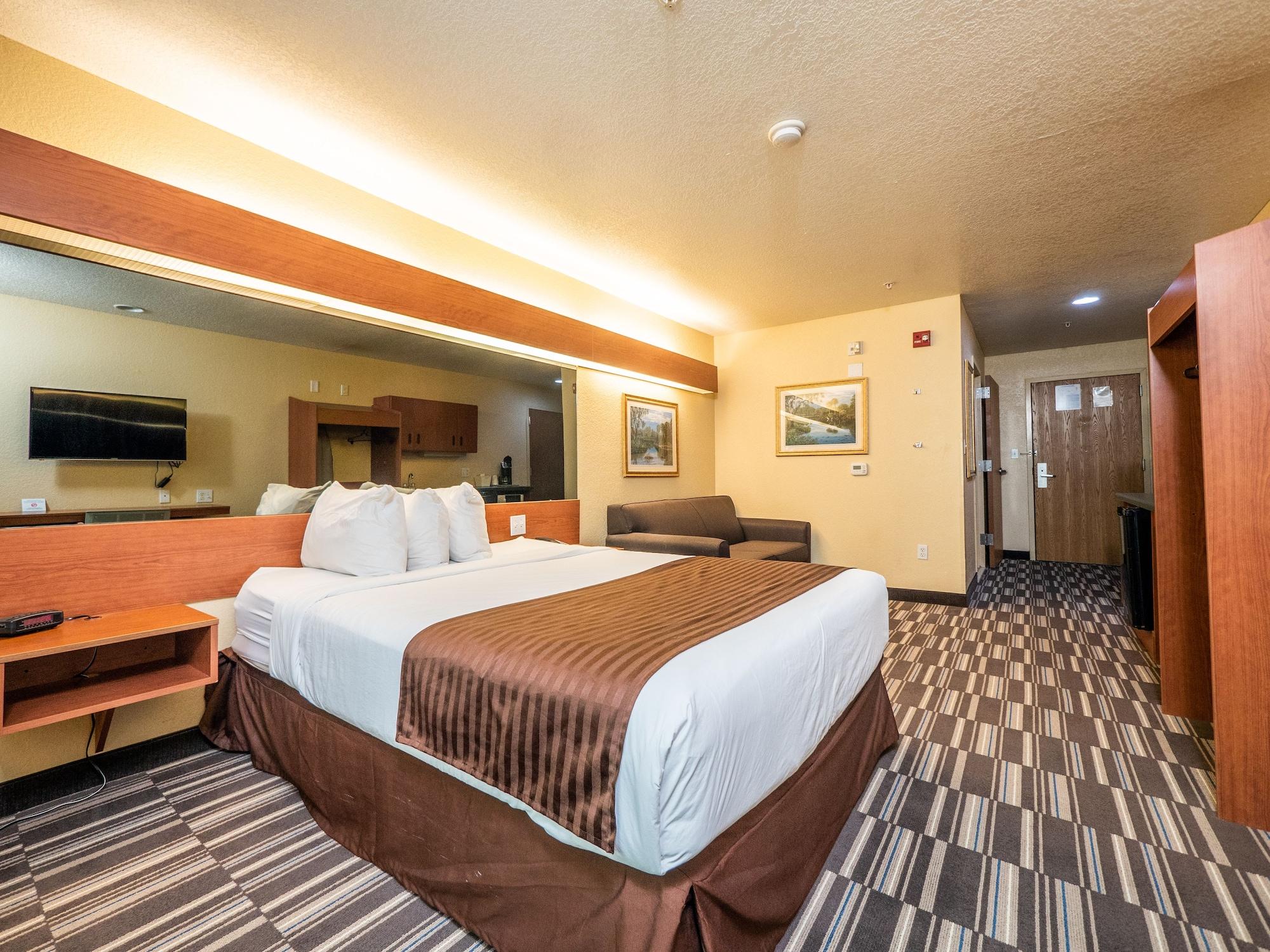 Microtel Inn And Suites Ocala Exterior photo
